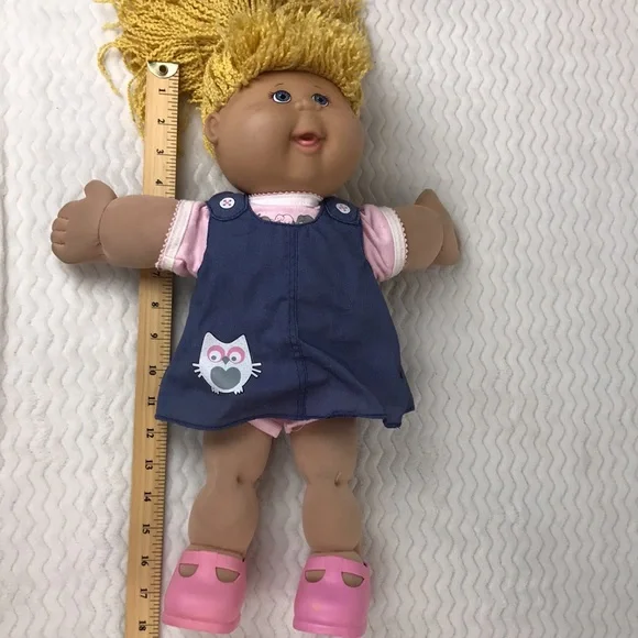 Cabbage Patch doll - Picture 12 of 16